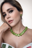 Collar de cristales octagonales