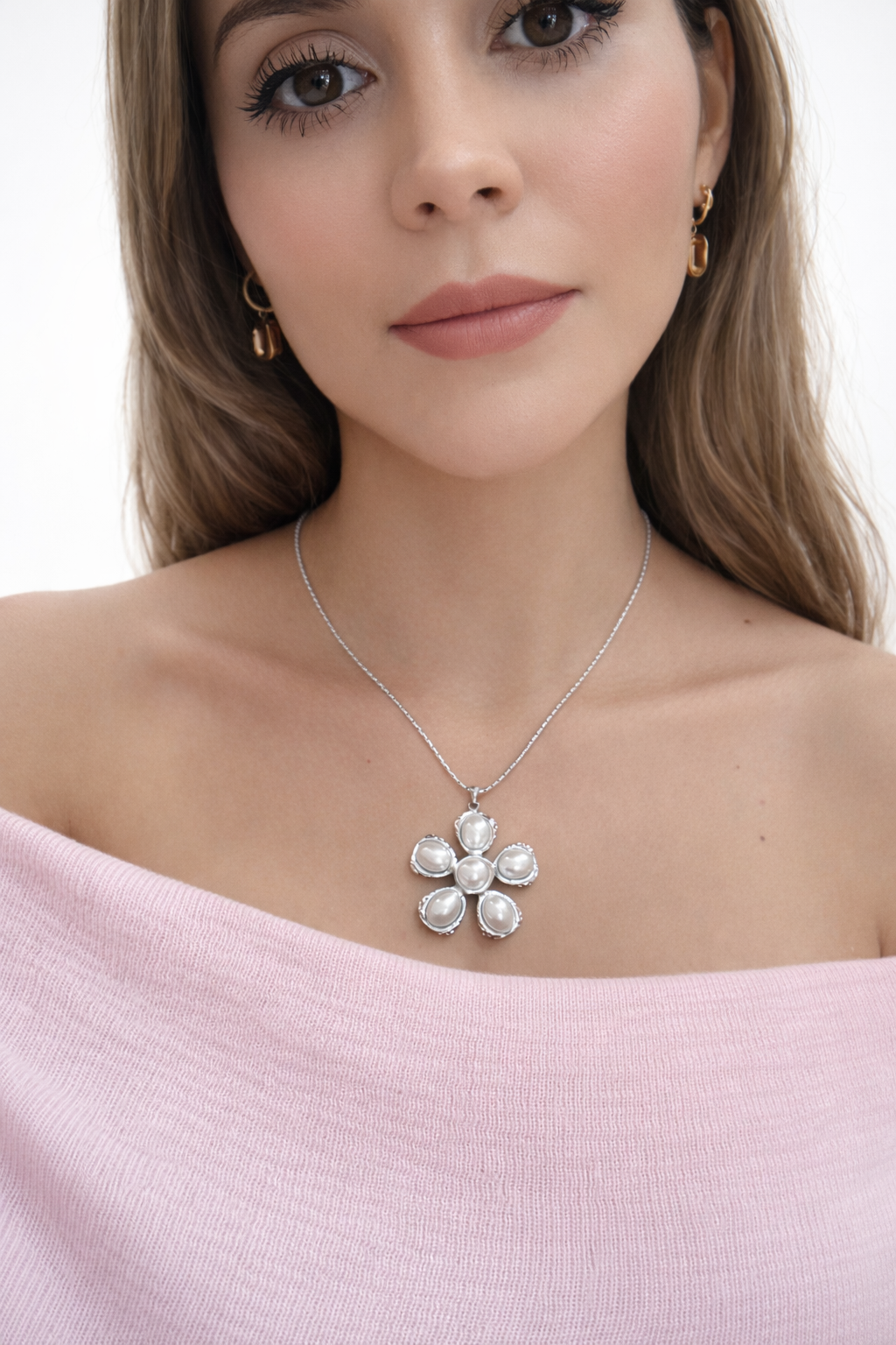 Collar Camelia