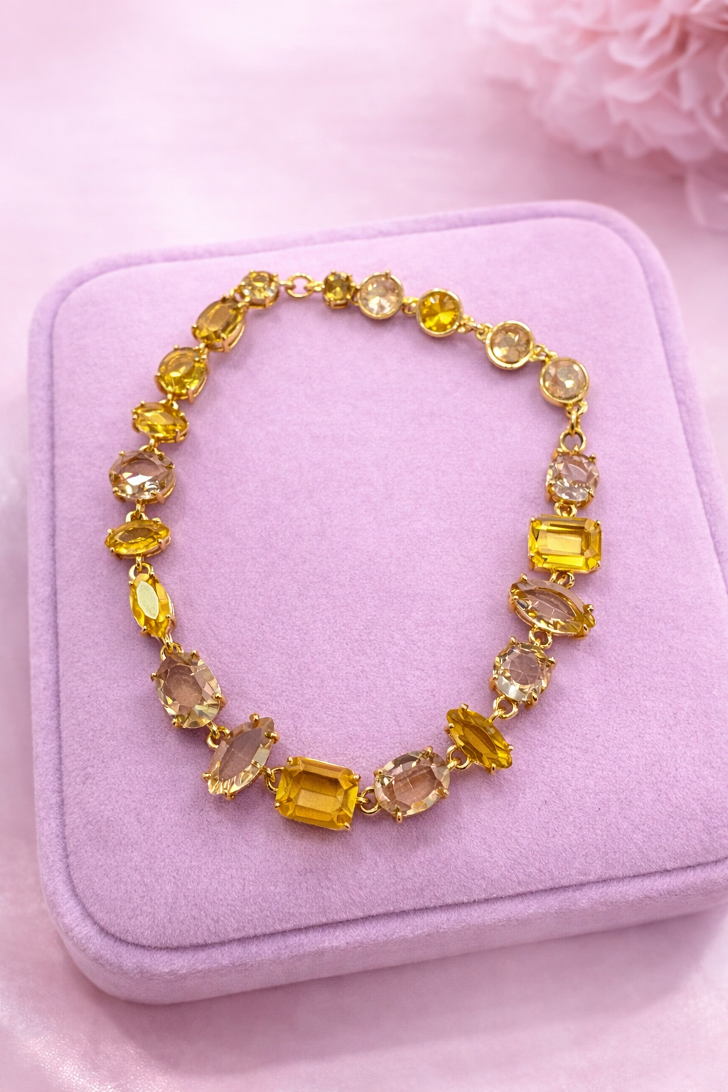Pulsera asimétrica amarilla