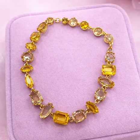 Pulsera asimétrica amarilla