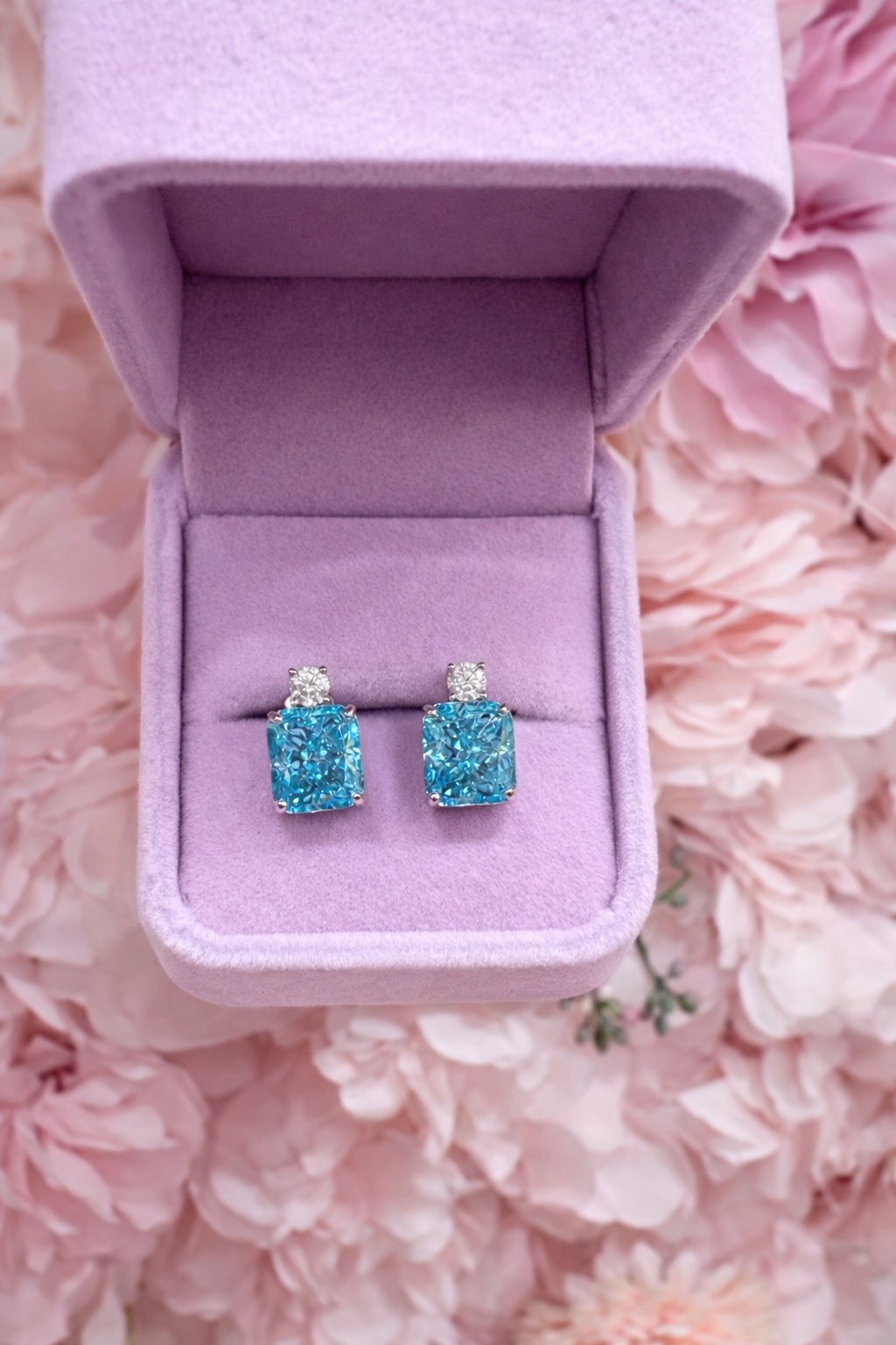 Aretes universe