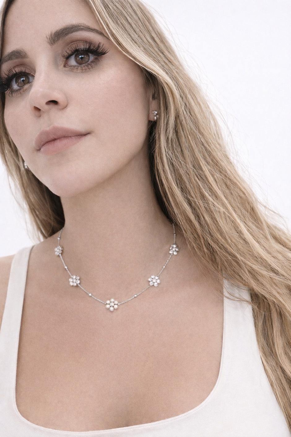 Collar daisy Pearl