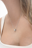Collar esencia brillante