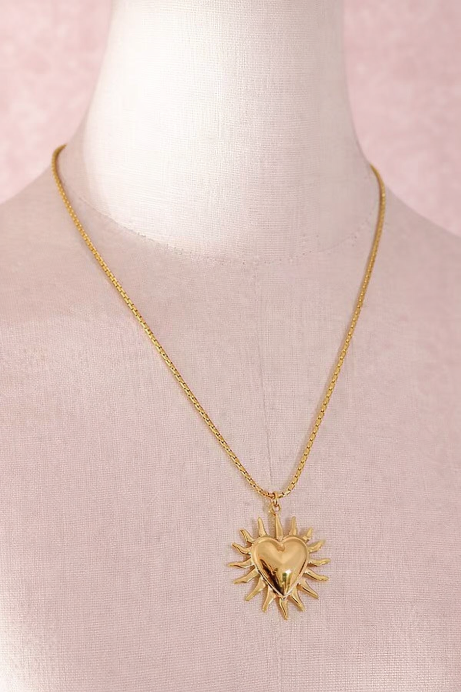 Collar corazón solar