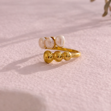 Anillo trío de perlas