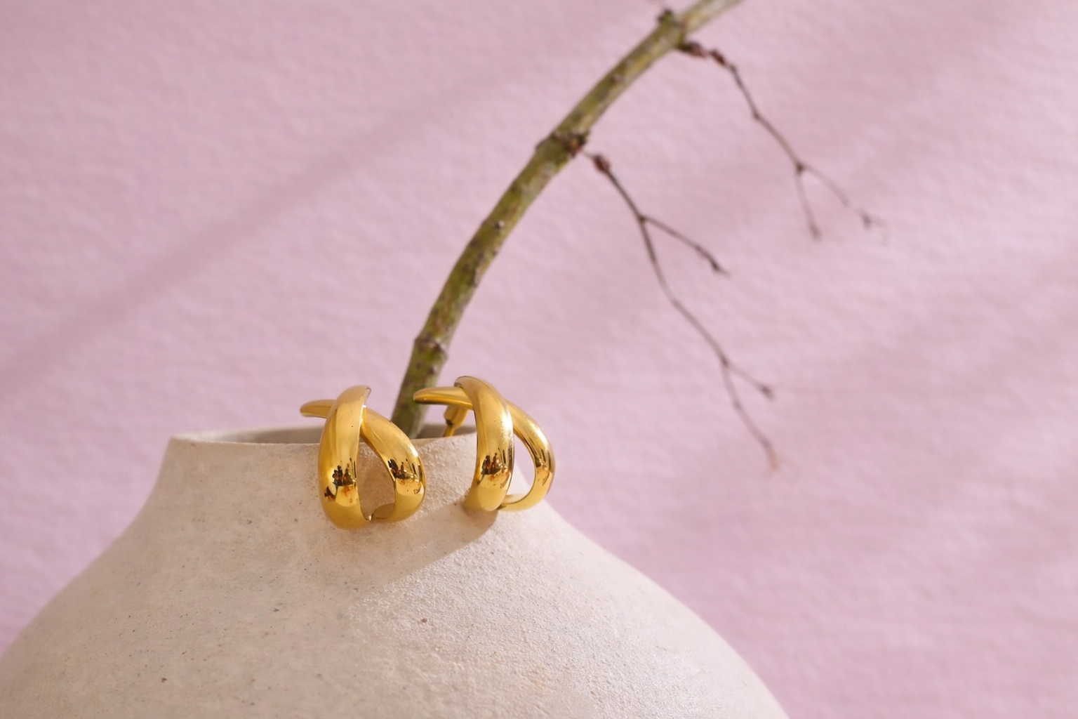 Aretes cruzados