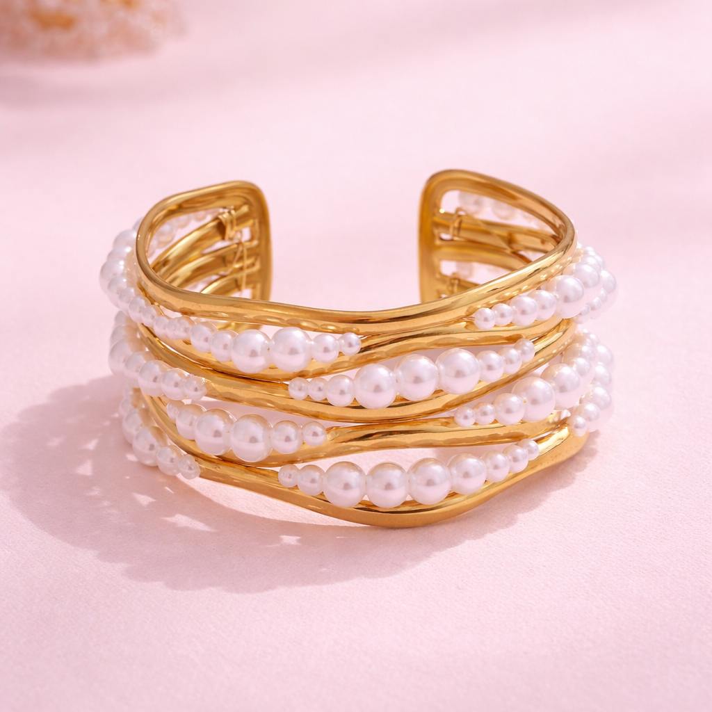 Pulsera con perlas asimétricas