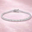 Pulsera de 2 mm con piedra moissanita montada en plata fina