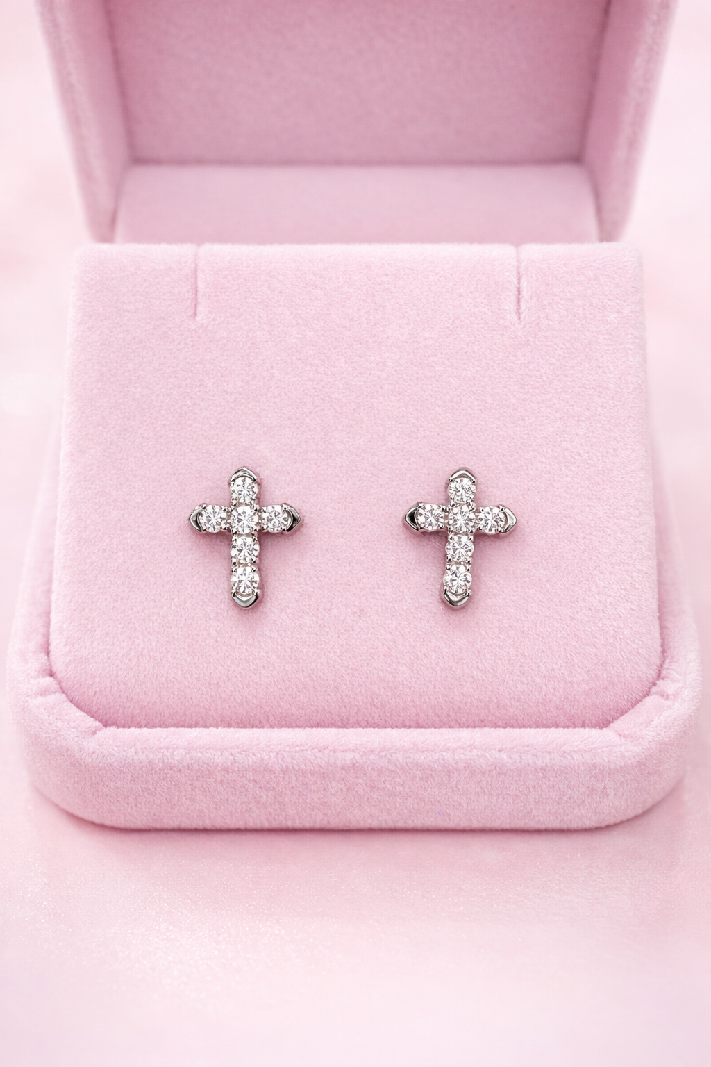 Mini Cruces Faith Moissanite