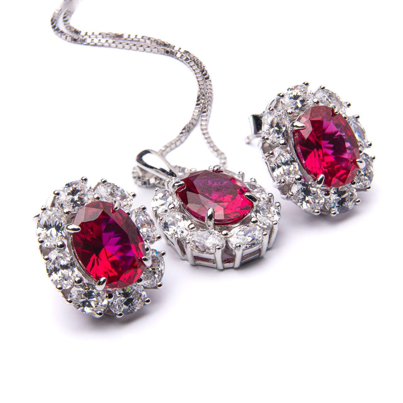 Juego de aretes y dije con piedras semipreciosas