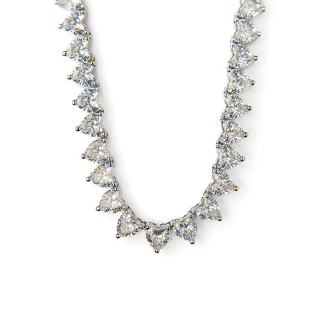 Collar tipo tennis de corazones