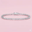 Pulsera con piedra Moissanita de 3 uñas montada en plata fina